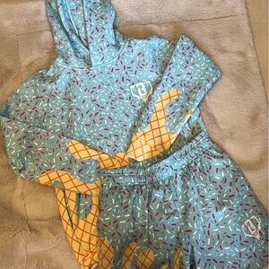 Baseball Lifestyle Hoodie & Shorts Set (Youth Medium)